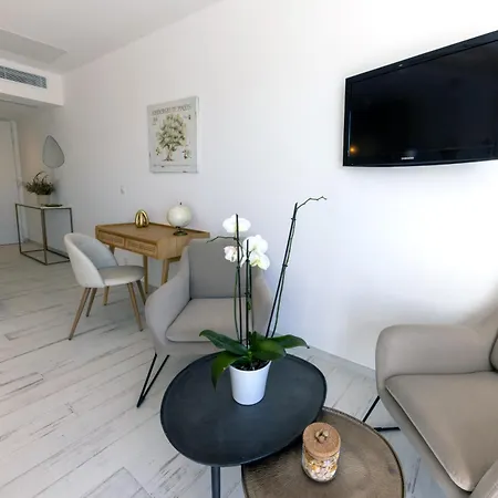 La Manufacture D'oriano Les Nuits Au Village Ξενοδοχείο Montegrosso