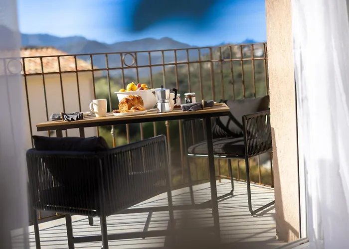 La Manufacture D'oriano Les Nuits Au Village Hotel Montegrosso